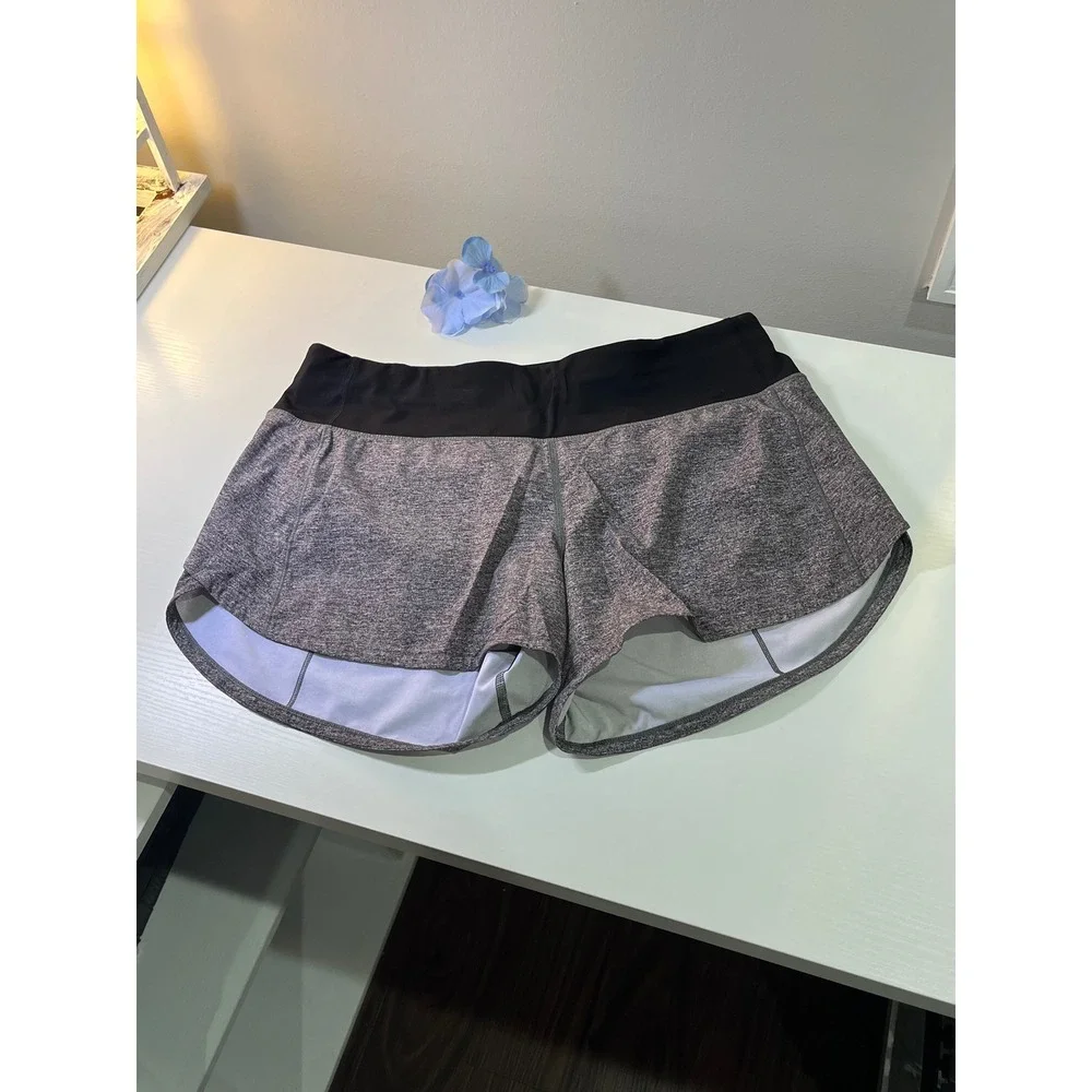 Lululemon Speed Up Mid-Rise Lined Short 4 Heathered Gray Black Size 8 W7AVNT - Picture 8 of 9